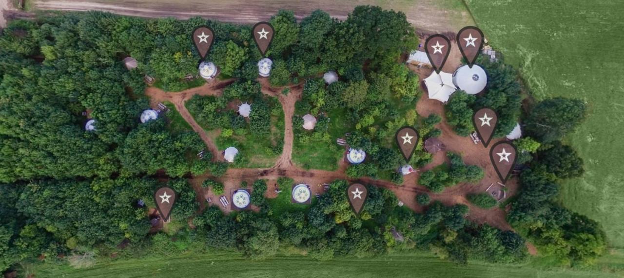Plush Tents Yurt Village Chichester Luaran gambar