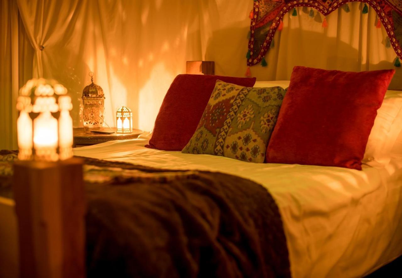 Plush Tents Yurt Village Chichester Luaran gambar